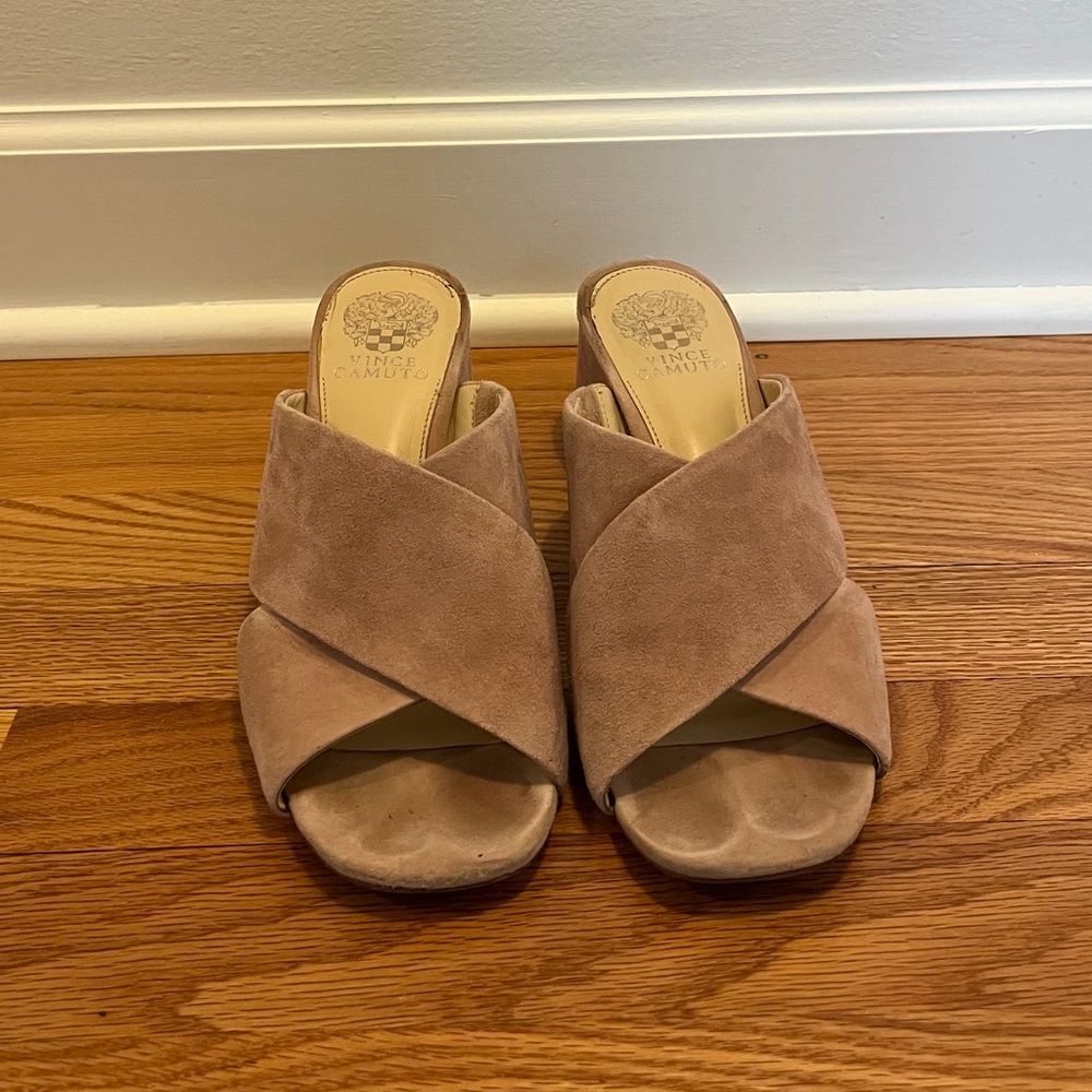 Vince Camuto Pink Suede Chunky Heel Mules 8.5